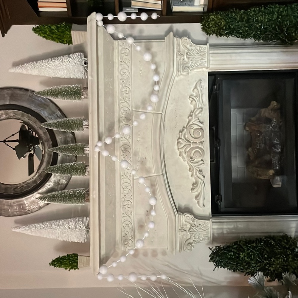 NewSparkly White Garland